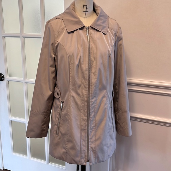 London Fog spring/ fall coat - Picture 1 of 4